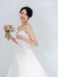 -Lady  Jane高端婚纱礼服馆