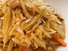 土豆丝酸菜烩炒赤贝-子霖南山鲜虾面(南山总店)