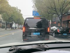 -静安大融城·停车场