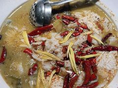 老坛豆花酸菜鱼-胡桃里音乐酒馆(罗湖HALO广场店)