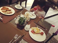 -上海滴水湖皇冠假日酒店