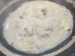 -陈大锅·岳阳鱼馆·地道岳阳菜(美食街店)