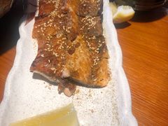 盐烤三文鱼皮-鳗鱼家·深夜食堂(军博店)