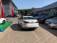-上汽大众4S店(上海冠松店)