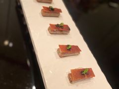 手剪鲟鱼籽酱化皮猪-运·中餐厅(成都华尔道夫酒店)