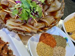 -卞二小串·鹤岗烧烤·坑烤(永定路店)