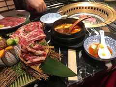 -山川小町·极番烧肉(新地假日广场店)