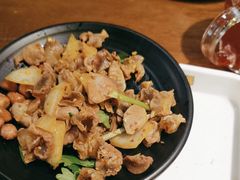 -签多多串串香火锅
