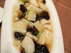 糟溜鱼片-东方明珠老上海8号餐厅(东方明珠广播电视塔店)