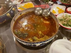 -毛辣果·贵州红酸汤牛肉火锅(西单店)
