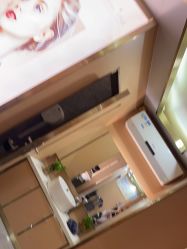 -一東造型烫发染发