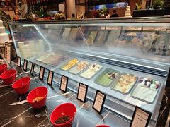 -广州万富希尔顿酒店·感趣自助餐厅·金秋蟹宴生蚝海鲜刺身