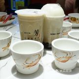经过一桌人的比对反正就是喜茶完胜了一芳奶茶