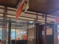 -阿瓦山寨·湘菜现炒·剁椒鱼头王(咸阳总店)