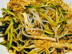 -关东小磨东北菜(上海长风大悦城店)