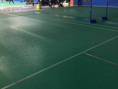 -中地华冠羽毛球俱乐部
