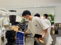 做咖啡的小哥哥-M Stand(宁波万象城店)