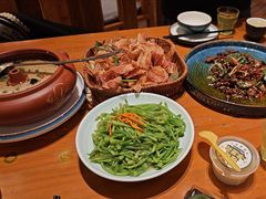 -老滇山寨•云南特色菜•地方菜•民族风情歌舞表演(金碧店)