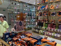 -VENCHI 闻绮(北京国贸商城店)