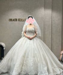 -GRACE KELLY婚纱与礼服(北京店)