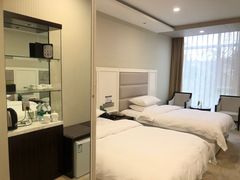 -上海怡沁园度假酒店
