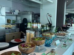 -亚洲国际大酒店·云顶阁旋转自助餐厅