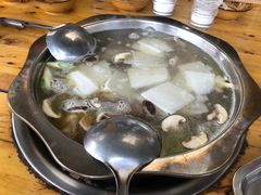 -牛羊鲜汤锅(塔公镇菜市场店)