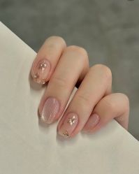 -七月美睫 美甲