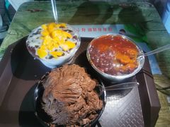 芒果红豆炼乳冰-天津堆姐糖堆刨冰(河东区总店)
