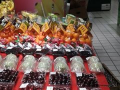 -聚宝隆购物中心(新昌街店)