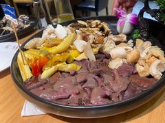 -一朵菌·野生菌探索家火锅(南亚店)