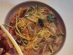 -八府香鸭·啫啫煲(华山路店)