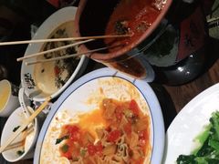 -东口码头·烧鸽子·鱼头泡饼·地方菜(金鹰悦城店)