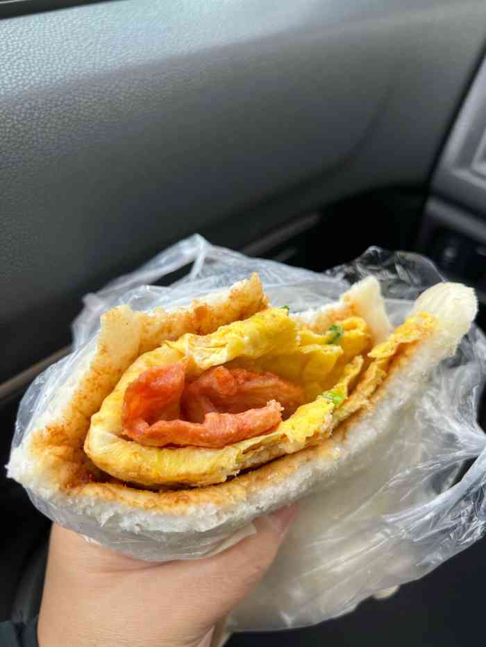 米饼夹鸡蛋-"以前的味道[撇嘴],米饼鸡蛋,操作环境很.