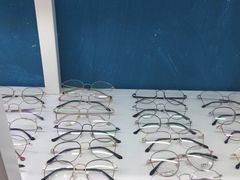 -肆兮眼镜·蔡司·徕卡战略合作店(大坪店)