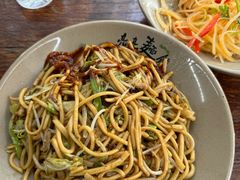 -亮亮面馆(经六路店)
