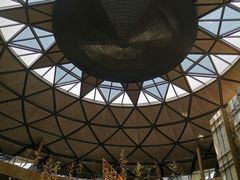 -上海滴水湖皇冠假日酒店