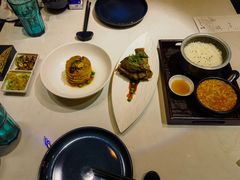-荟廷·晶萃(陆家嘴尚悦湾店)