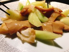 -穹六人间 people 6(岳阳路店)