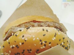 安格斯厚牛芝士堡-麦当劳(秣陵路店)