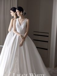 点击看大图 -Renee芮亦婚纱