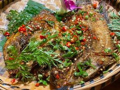 -老滇山寨•云南特色菜•地方菜•民族风情歌舞表演(金碧店)