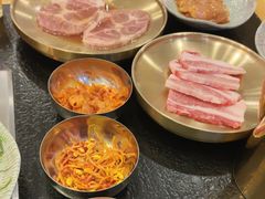 -臻牛烤肉