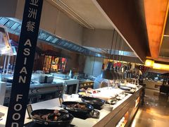 自助取餐区-青岛金沙滩希尔顿酒店·自助餐厅