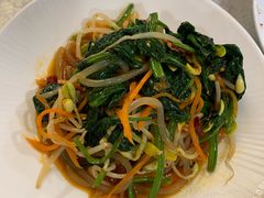 -汗腾格里·风味餐厅(新疆驻京办店)