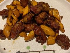 牛柳杏鲍菇-渝信川菜 · 川味家常菜(长安店)