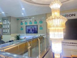 -新生植发·植养护一体