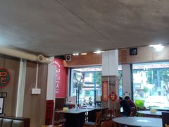 -官塘陈记鱼生·潮汕砂锅粥·牛肉火锅(潮枫路总店)