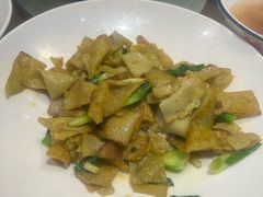 -黄泥岗·地道湖北菜(奥特莱斯店)