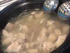 -东椰·海南椰子鸡火锅(朝阳门店)